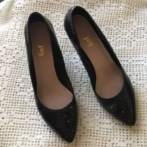 Joy Chen black leather heels